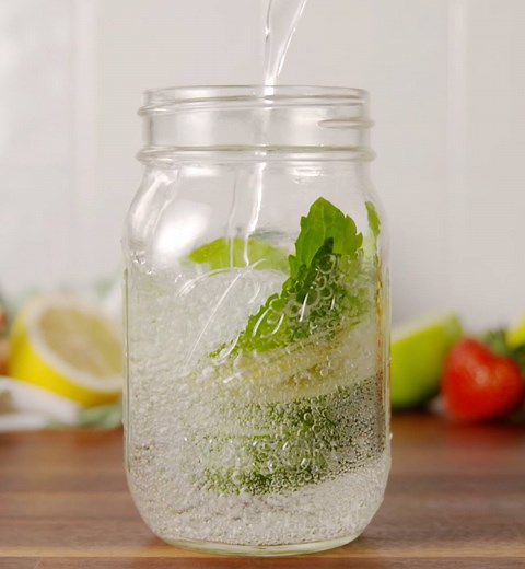 Hate drinking water? You need to know about Glow Water. Full recipe: http://dlsh.it/nj4zcOo | Delish