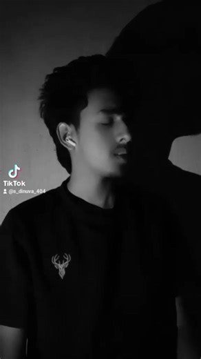 Sithuwam hade🖤 cover #1million #coversong #goviral #sithuwamhade #fyp @Uvindu Ayshcharya