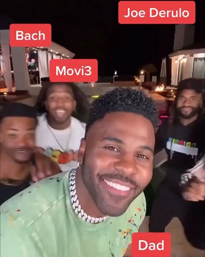 Jason Derulo and fam's #JalebiBaby trend will make your day!😍😍 Tell us what you would pick!👇🏼 Stream Tesher's trending track on Spotify - https://open.spotify.com/track/6GKGoi0FHzldk1ZRQoV1fv?si=frV1-qS2Tw2C3TKvmn1Lhw #Tesher #TrendingSong #Trending #Challenge #Reels #FeelItReelIt #JasonDerulo #JasonDeruloFans | Universal Music India