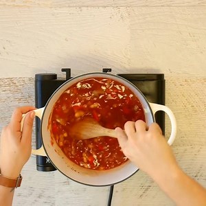 Baked beans! 😋 When you discover how easy it is to make your own, 🙅‍♀ you will never go back to a tinned version! 👨‍🍳 Get the full recipe here: http://bit.ly/2NDNdQD | Food Matters
