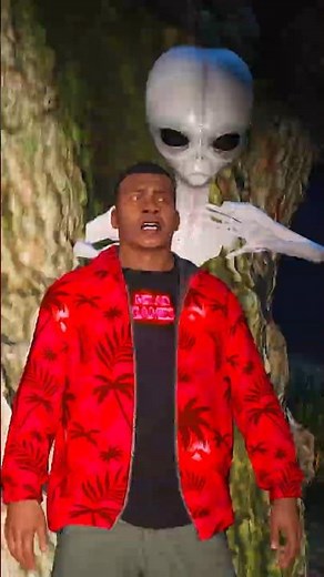Franklin finds a UFO in GTA 5 #franlin #ufo #gta5