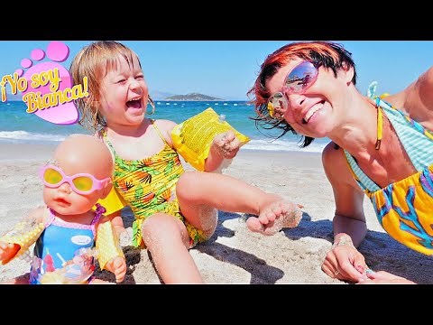 🏖️ Día de Playa con Bianca y sus Juguetes | Videos Divertidos de Muñecas para Niñas