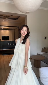 2.5K reactions · 312 shares | (푷풂풓풕 1) 푻풓풚풊풏품 풐풏 푺푶푳푬̀푵푬 - 푻풉풆 풍풂풕풆풔풕 푺풖풎풎풆풓 푪풐풍풍풆풄풕풊풐풏 풃풚 푱푬푵푵푰푬 푪푯푶푶 SOLÈNE - blurring the line between work and leisure. Come discover the full collection on JENNIE CHOO! #JCV140 #JCV144 #JCV145 | 헝험헡헡헜험 헖헛헢헢 | Facebook