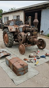 From rusted scrap metal… to a legend brought back to life ⏳ This Lanz Bulldog HL has endured decades of time. Today, every component has been carefully restored with deep respect for its history and original details, transforming it once again into a truly complete classic tractor 🚜✨#LanzBulldog #LanzBulldogHL #TractorRestoration #ClassicTractor #VintageRestoration #TimelapseRestoration #FromRustToGlory #ClassicMachinery #OldToNew #RestorationProject | Time Graphics