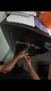 8.1K views · 43 reactions | Amsec ESL5 lock stop working as usual. If you have ESL5 safe lock. My recommendation replace it to a different brand. For recommendation DM | Vault Cracker | Facebook