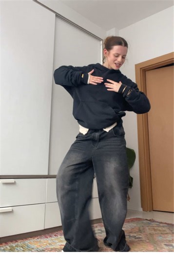 Explore the Mona Lisa Challenge Dance Moves