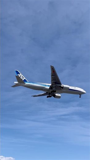 2026.4.26 函館空港 ANA Boeing 777-281 JA713A