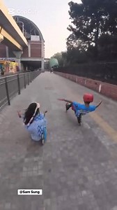 Brothers and sisters 🛼✅ | Sam Sung