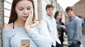 Cyber-harcèlement lié au physique : un traumatisme difficile à dépasser