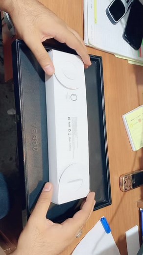 Unboxing the Latest Smartwatch: Features and Insights