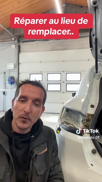 Réparation feu arrière sur Renault Clio : Guide étape par étape