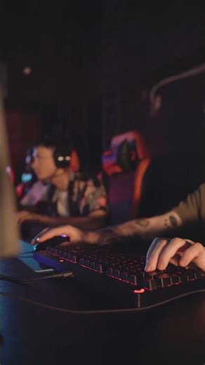 Machine Learning vs Deep Learning Explained in Hindi | Tech Shorts