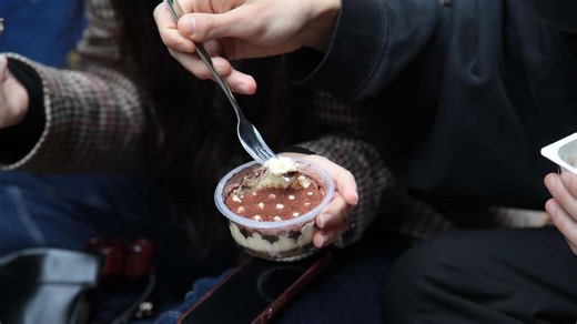 „Schon überwältigend“: Pudding-Challenge in Hamm trotz Regen großer Erfolg