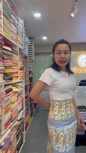 Sale - လက်ကော်အပြည့် အထူးလျှော့စျေး‼️‼️‼️ ၄၅၀၀၀ / ၆၅၀၀၀/၈၉၅၀၀/၉၅၀၀၀/၁၂၅၀၀၀ ဆိုင်ဖွင့်ချိန် - မနက် ၉ နာရီ မှ ညနေ ၆ နာရီ ပိတိရက်မရှိ ဆိုင်လိပ်စာ ✅ HI WAY COMPLEX အိမ်ရာ ဆင်မလိုက်/ကမာရွတ်မြို့နယ် နှင်းဆီလမ်း/တိုက် C/အခန်း 009 မြေညီထပ် ရန်ကုန်မြို့ ကြည့်မြင်တိုင်အရိုးဆေးရုံနဲ့မျက်နှာချင်းဆိုင် Grandhantha Hospital နဲ့ဘေးကပ်ရက်အိမ်ရာ 09752750544 09752753544 | Yawnathan Kachin & Myanmar Traditional Weaving