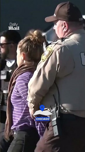 Mothers detained protesting ICE arrest in Chicago