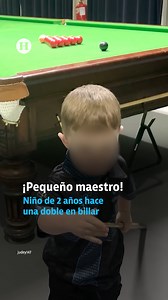 #OMG | 🎱 😱 Este pequeño está a punto de entrar al récord Guinness por convertirse en la persona más joven en jugar billar profesionalmente, y además, por lograr una impresionante olla doble, una jugada que consiste en embocar dos bolas en un solo tiro. ✨ Su habilidad y precisión han sorprendido tanto a expertos como a aficionados del deporte, mostrando un talento excepcional a tan temprana edad. | El Heraldo de México