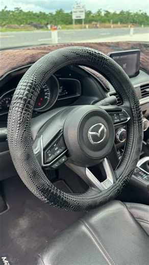 2017 MAZDA 3 1.5 AT FACELIFT – 1 OWNER – ONLY 20,000 KM – RARE ALL-ORIGINAL CAR