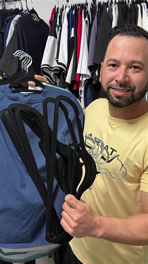 100 Velvet Hangers for an Organized Closet