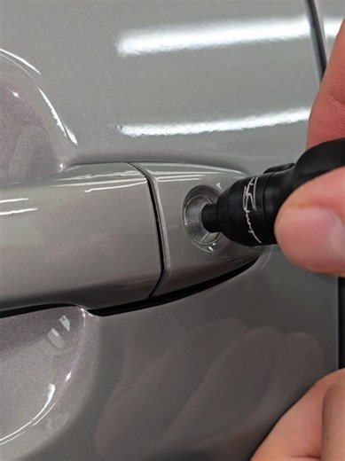 Precise Custom Cuts for Door Handles in PPF Installation