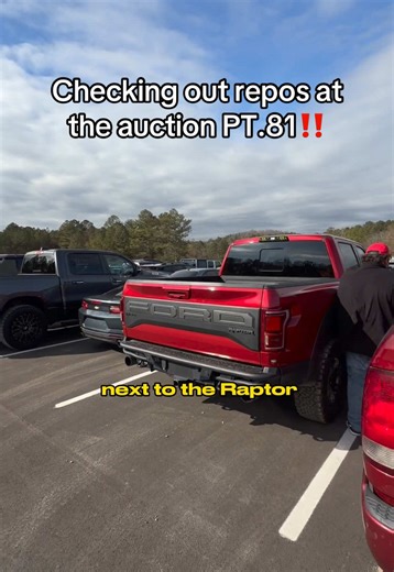Checking out repos at the auction PT.81‼️ #carauction #auction #ford #ram #car