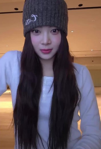 Chaewon's Stunning Dance Performance with Eunchae