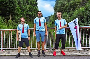 Ortsverband gegründet: Die Partei – Satire im Stadtrat professionalisieren - inSüdthüringen