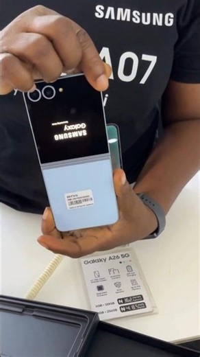 Unboxing Samsung galaxy Flip Phone