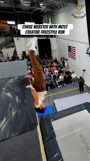 Dude hung like a bat 🦇