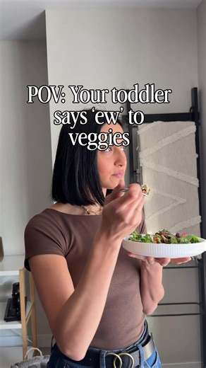 ➡️ visit our blog to read an article with 8 science backed tips to help your child with veggies! https://happyhealthyeaters.com/strategies-baby-love-veggies/-should-a-parent-do-8-strategies-to-promote-the-love-of-veggies Because here’s the thing most parents forget: There is SO much power in continued exposure and modeling…even if your child doesn’t want the veggie on their plate. Between ages 2–4, veggies were honestly so tough with my boys. Lots of refusals. Lots of “me no like it.” 😅 But I k