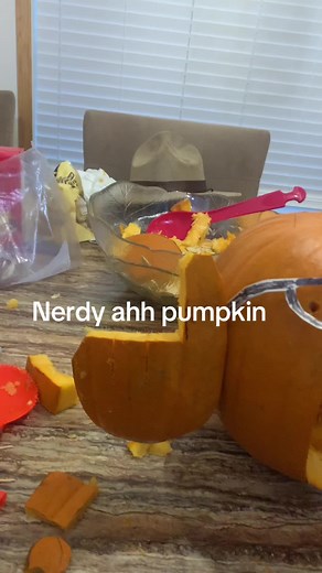 Nerdy Halloween Pumpkin Carving Tutorial