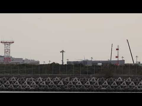 羽田空港 着陸シーン｜夕景のランディングを正面から捉える