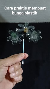 219K views · 3.7K reactions | Cara praktis membuat bunga dari plastik #karyapanda #kerajinantangan #kreasiunikdarilimbahplastik #kreasidaurulangsampah #tutorial #art #diy #handcrafting | Karya Panda | Facebook