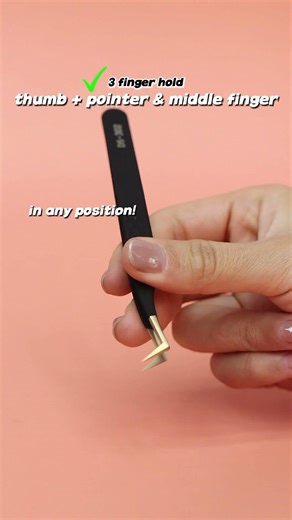 How to Hold Lash Tweezers Correctly (Work 2x Faster) #lashartist #lashes #lashtips #lashextensions