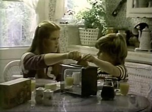 L’Eggo my Eggo! Here’s an early 80’s commercial with Jason Hervey! You probably remember him as Kevin Arnold’s older brother Wayne in The Wonder Years! He also played Milton Baines, Marty McFly’s uncle in 1955! Milton: “What’s a rerun?” Marty: “You’ll find out.” . . . . . #eggo #eggowaffles #thewonderyears #backtothefuture #80stv #80smovies #1980 #80svibes #1980s #rerunthe80s #nostalgia #nostalgic #80snostalgia #nostalji #nostalgico #nostalgie #retroaesthetic #childhoodnostalgia #retrocommunity 