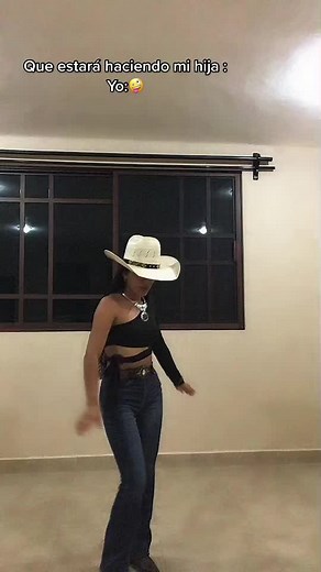 Bailando Duranguense: Outfits y pasos para mujeres
