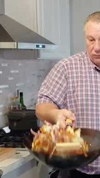 Why Your Chow Mein Doesn't Taste Like Takeout