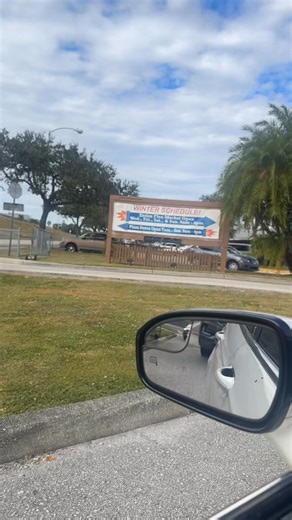 Lavishh Lavyy on Instagram: "Red Barn Flea Market On A Sunday 🫶🏾"