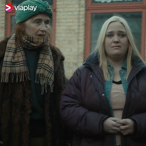 34 reactions · 16 comments | Det er helt okay at være et "tudefjæs", når der er sæsonafslutning på Elvira Se alle afsnit af Elvira nu朗 | Viaplay | Facebook