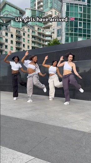 Kamo Mphela - iparty (Dance Video)