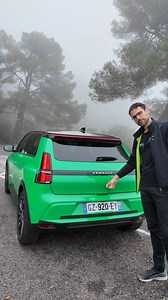 701K views · 2.2K reactions | Trunk / boot features of the Renault 5 (R5) ⚡️The Renault 5 makes its comeback as the electric Renault 5 e-Tech! It features a 52 kWh or 40 kWh battery, and it comes with an 25.000 Euros entry price. #Renault #Renault5 #RenaultR5 #R5 #electricvehicles #electricvehicle #cartech #cartechnology | Autogefühl | Facebook