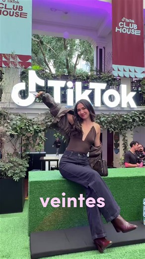 Gracias #tiktokclubhouse 🫶🏻🤍 los tqm #tiktok #fyp #victoriarenquel #tt