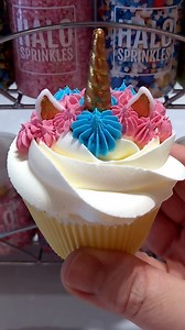 45K views · 303 reactions | Cupcake Piping Techniques for Beginners Part 105 #cake #cakedecorating #cupcakes | Rachels Enchanting Cakes | Facebook