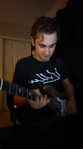 My fingers are bleeding now #pinkfloyd #davidgilmour #guitar #money #cover @Pink Floyd