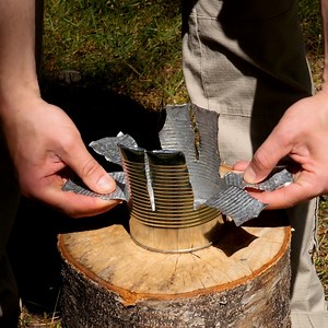 Build Your Mini Grill From Soda Can | DeMilked