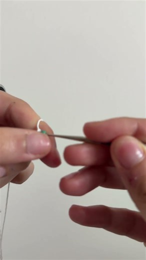 How I’ve been threading beads on to my crochet project! #pattern #beadingpattern #crochet #handmade