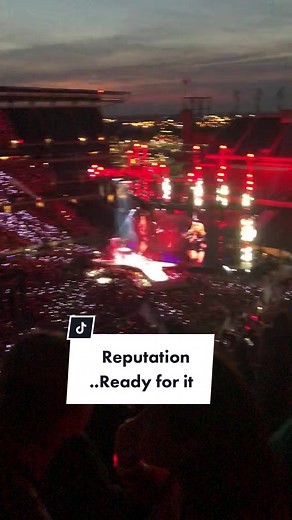Taylor Swift Reputation Stadium Tour Highlights in Philadelphia PA