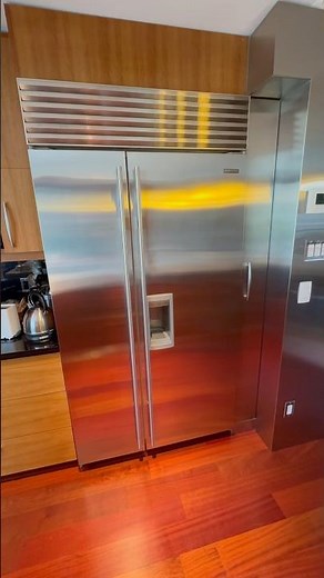 Sub zero fridge lights are off and it says lock if you press any of the buttons not working |fixed