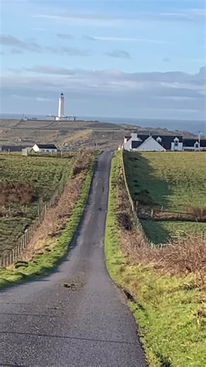 Islay has so much to offer whatever time of year so maybe a winter break would suit you❄️ Website link in bio #islay #visitscotland #coastal #selfcateringaccommodation #walking | Ballymeanach Holiday Cottages