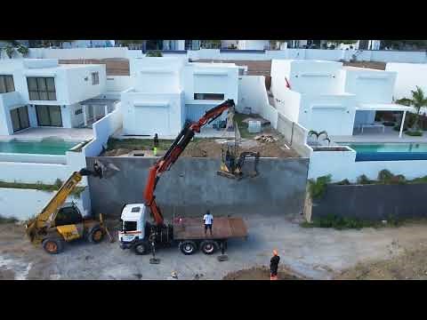 Lifting A Mini Excavator | Crane Lifting