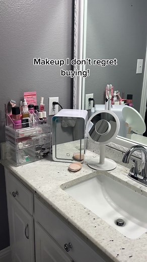 Please blow this up I’m majorly shadow banned 😭💔#fyp#blowup#trend#makeup##GenshinImpact33#fyp#shadowbanned#dontflop#foryoupageofficiall #christmas